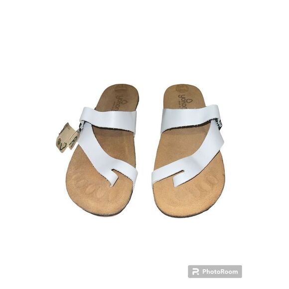 ✨YOKONO Ibiza White Sz. 9.5 Sandals✨ - Picture 1 of 8